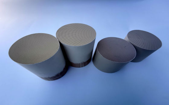 Cordierite Honeycomb Catalyst Element 400 เซลล์ V2O5 TiO2 SCR
