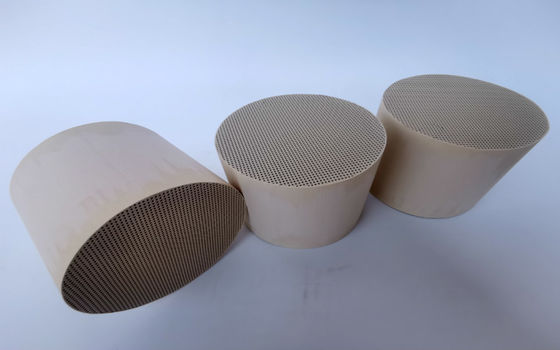 ระบบกรองอนุภาคเครื่องยนต์ดีเซล 200 เซลล์ Euro Dpf Replacement Porous Catalyst