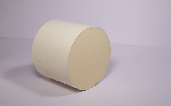 ตัวเร่งปฏิกิริยา SCR เส้นผ่านศูนย์กลางรูพรุนขนาดเล็ก ปริมาณสูง การลดตัวเร่งปฏิกิริยาแบบเลือกเฉพาะ